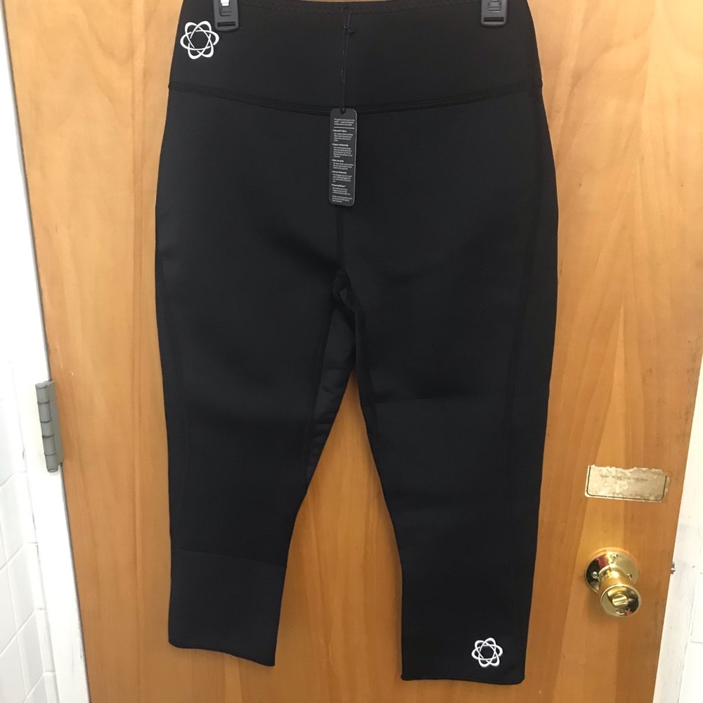 Zaggora London black neoprene crop/leggings sz L NWT